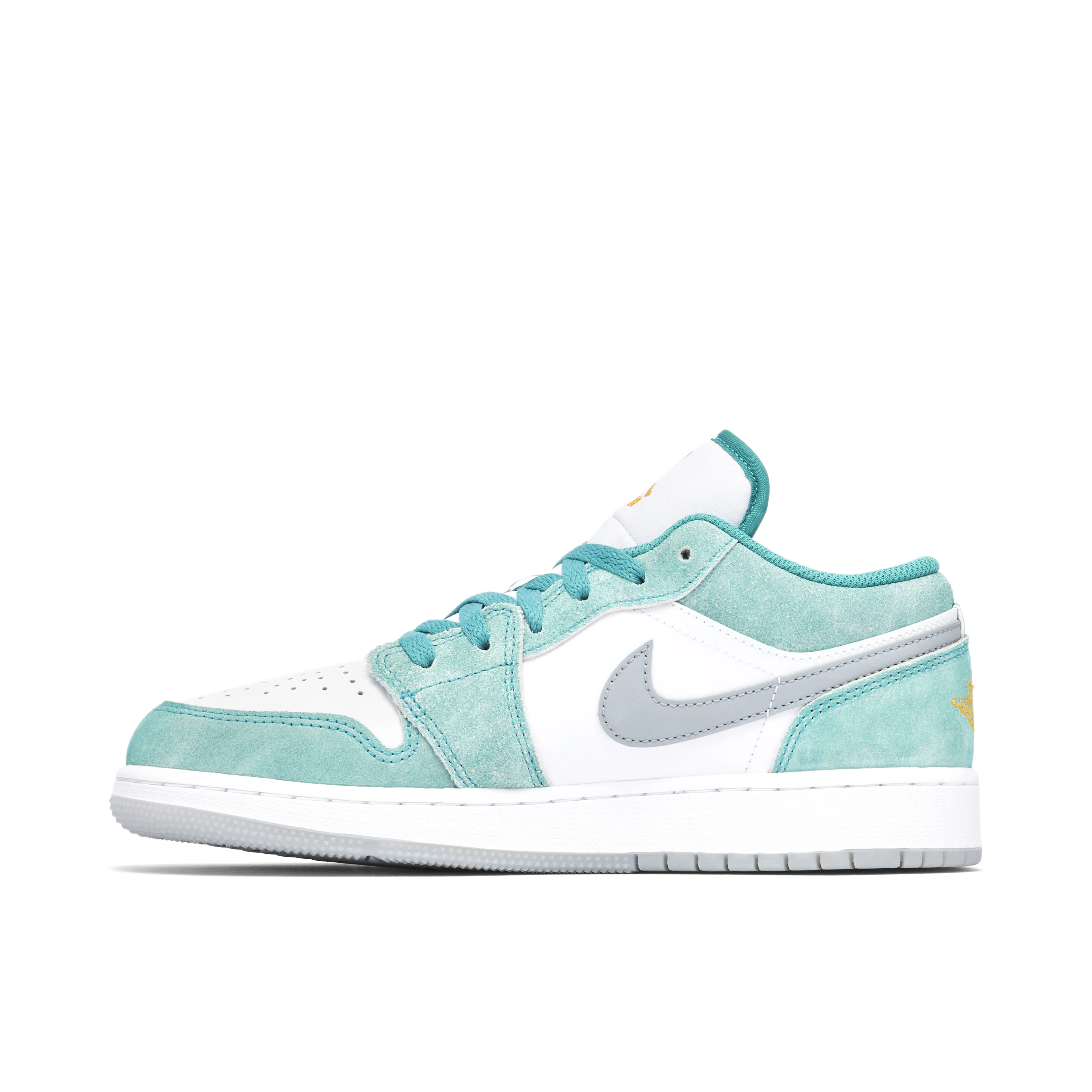Air Jordan 1 Low New Emerald GS - image 2