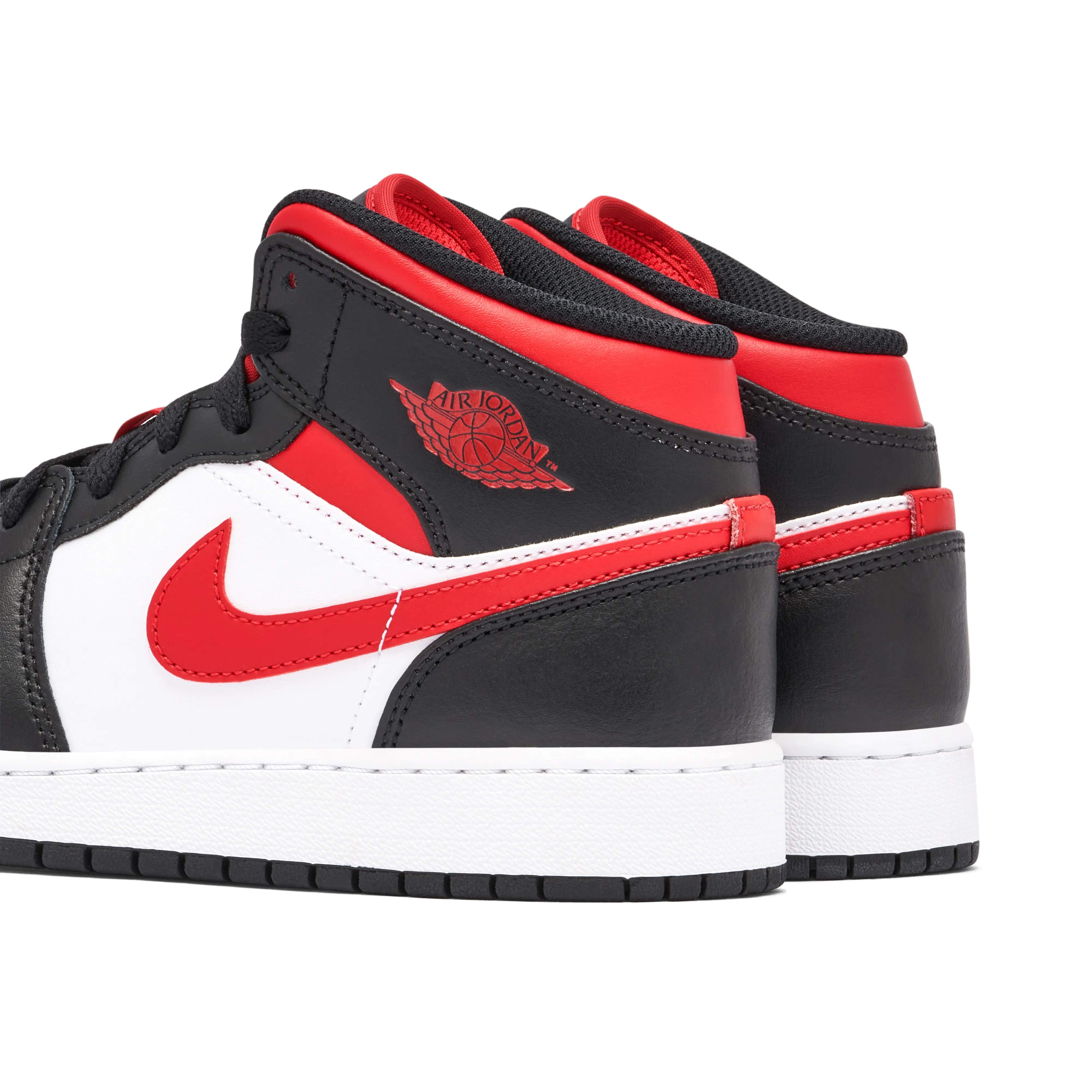 Air Jordan 1 Mid Bred Toe White GS - image 3