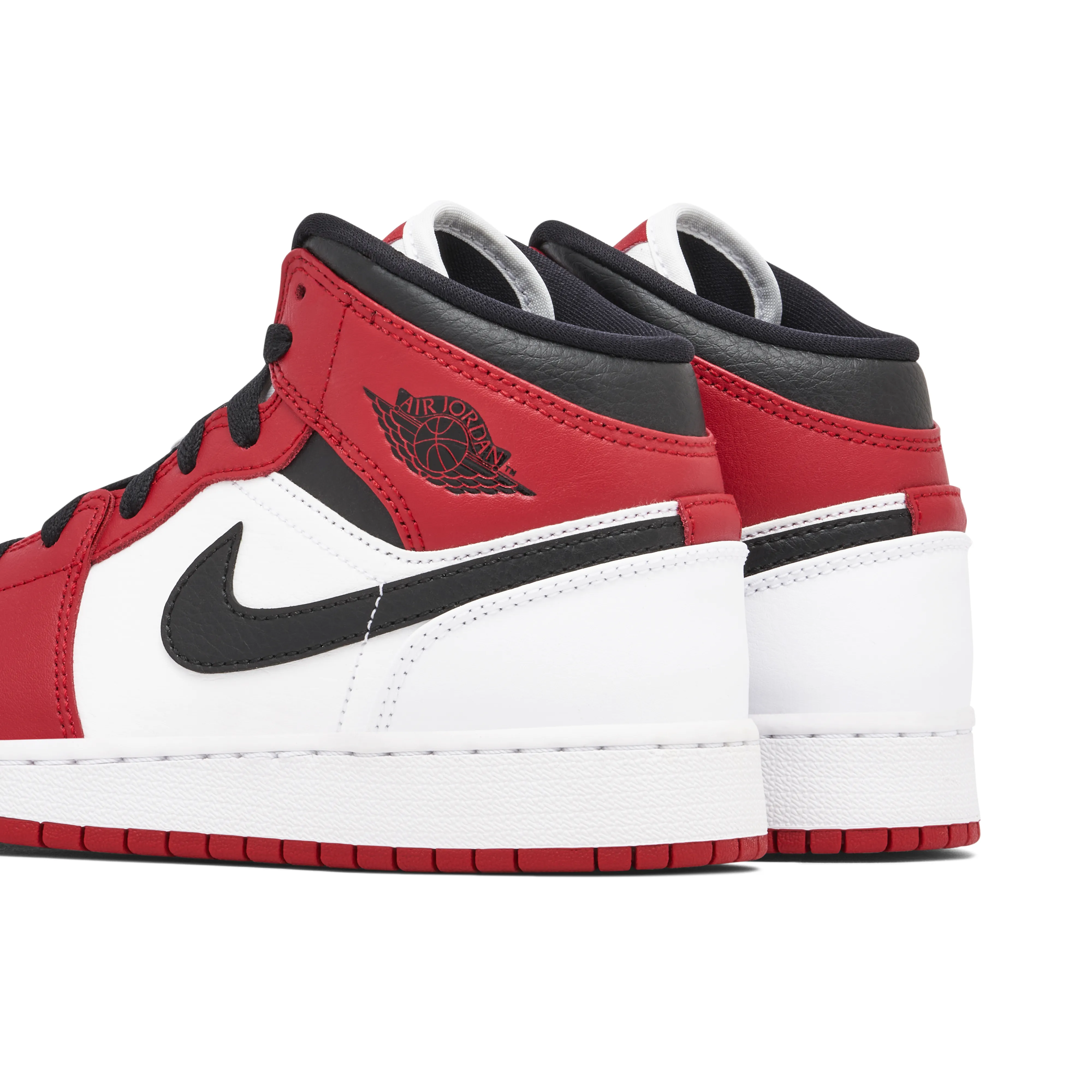 Air Jordan 1 Mid GS Chicago - image 3