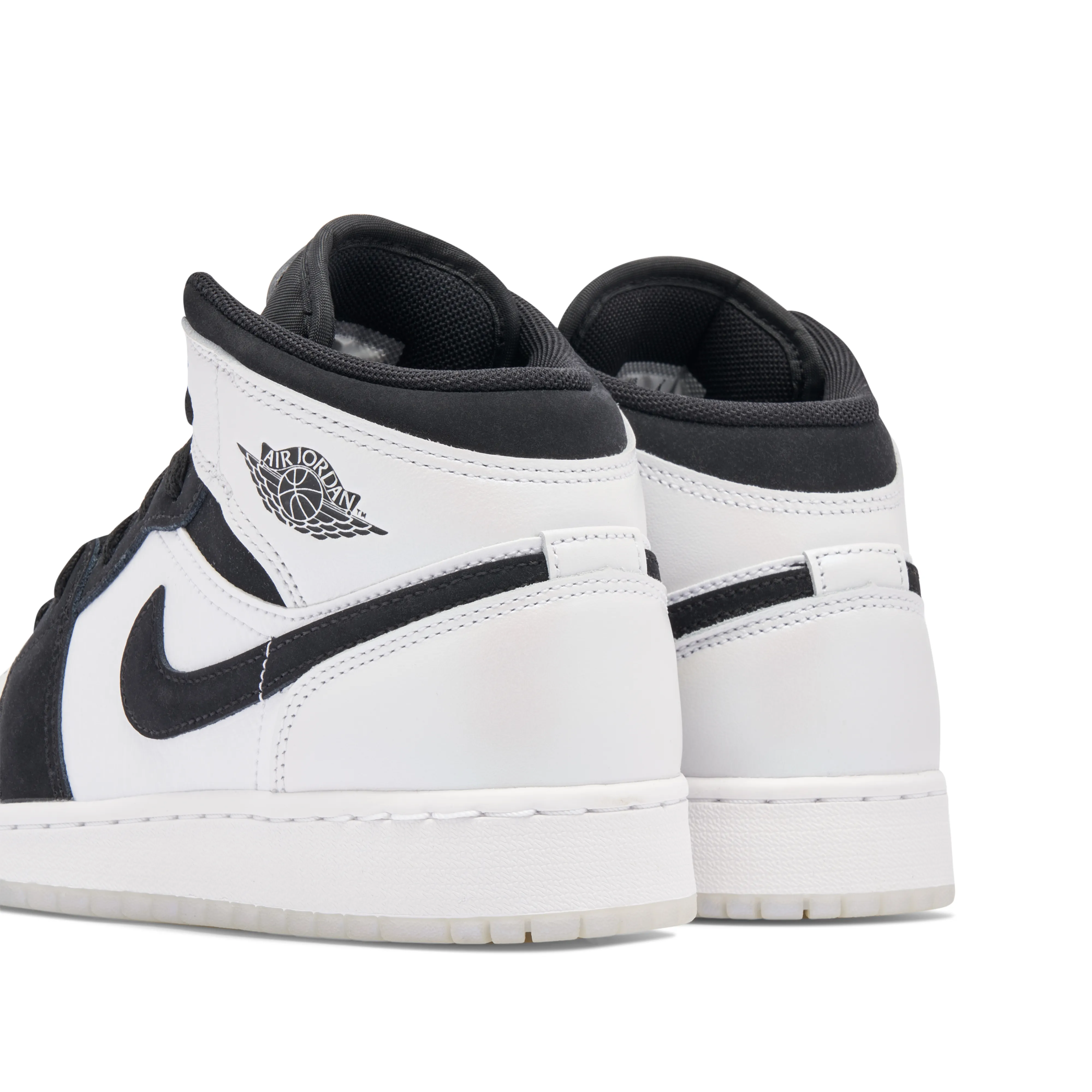 Air Jordan 1 Mid SE Diamond GS - image 3