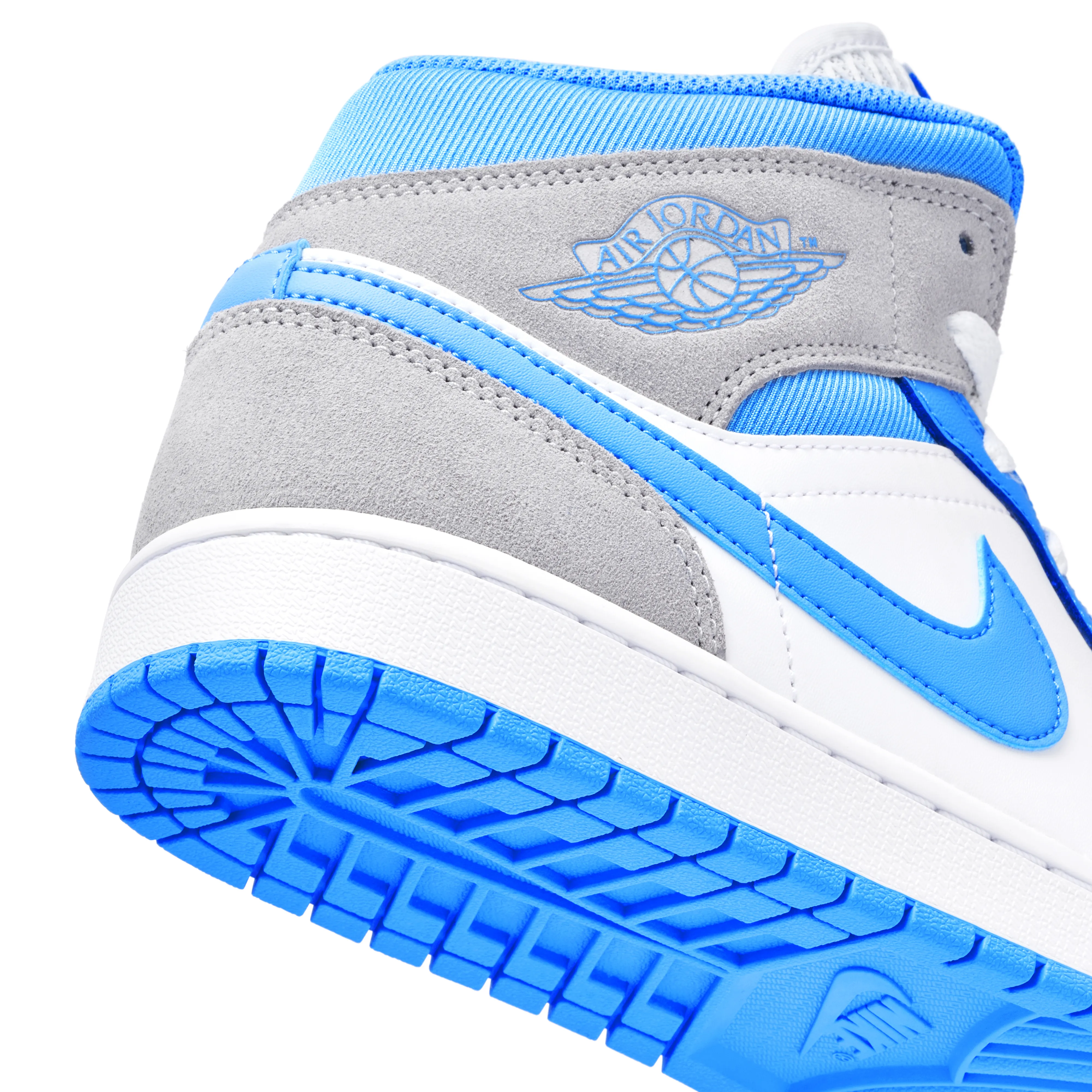 Air Jordan 1 Mid University Blue Grey - image 4
