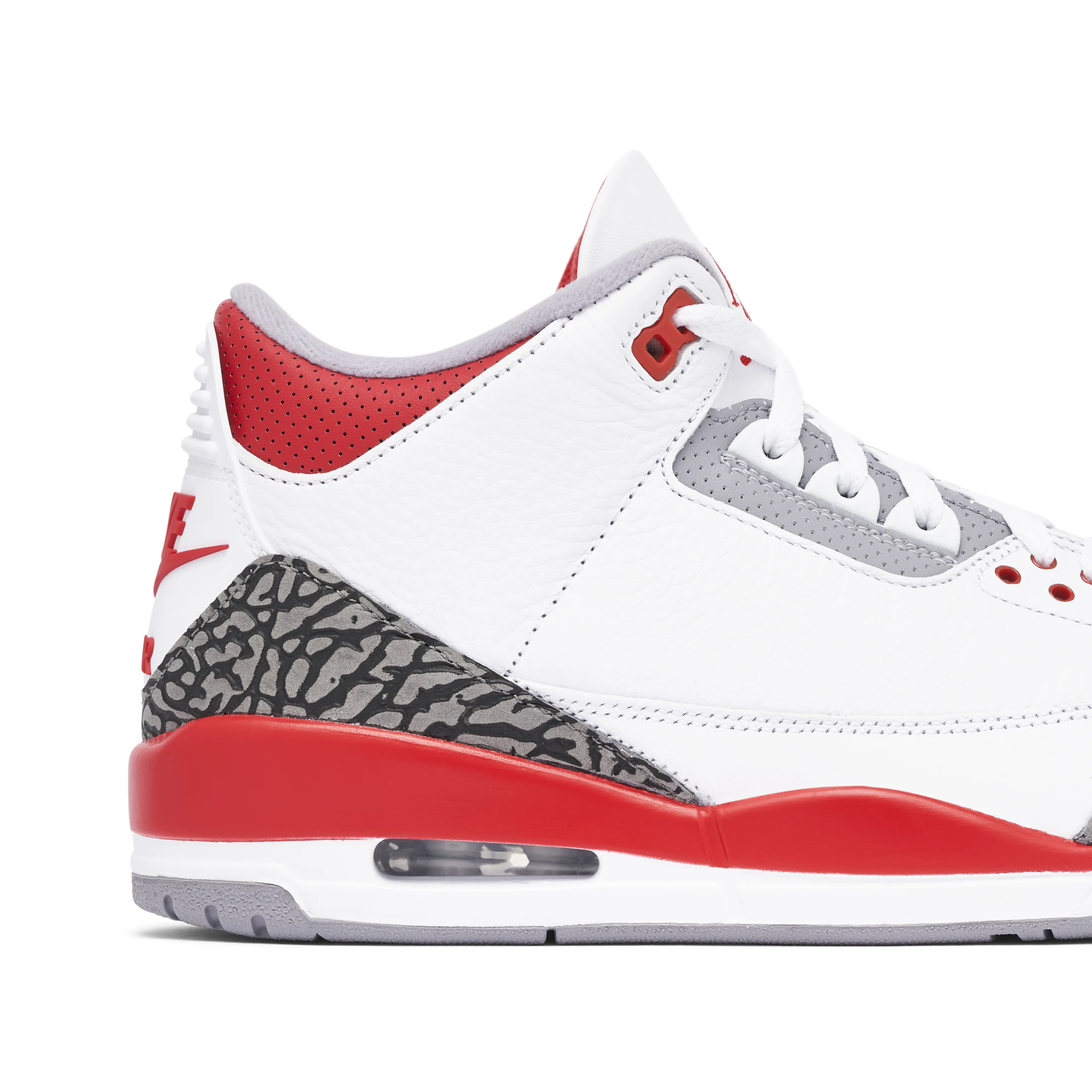 Air Jordan 3 OG Fire Red 2022 - image 4