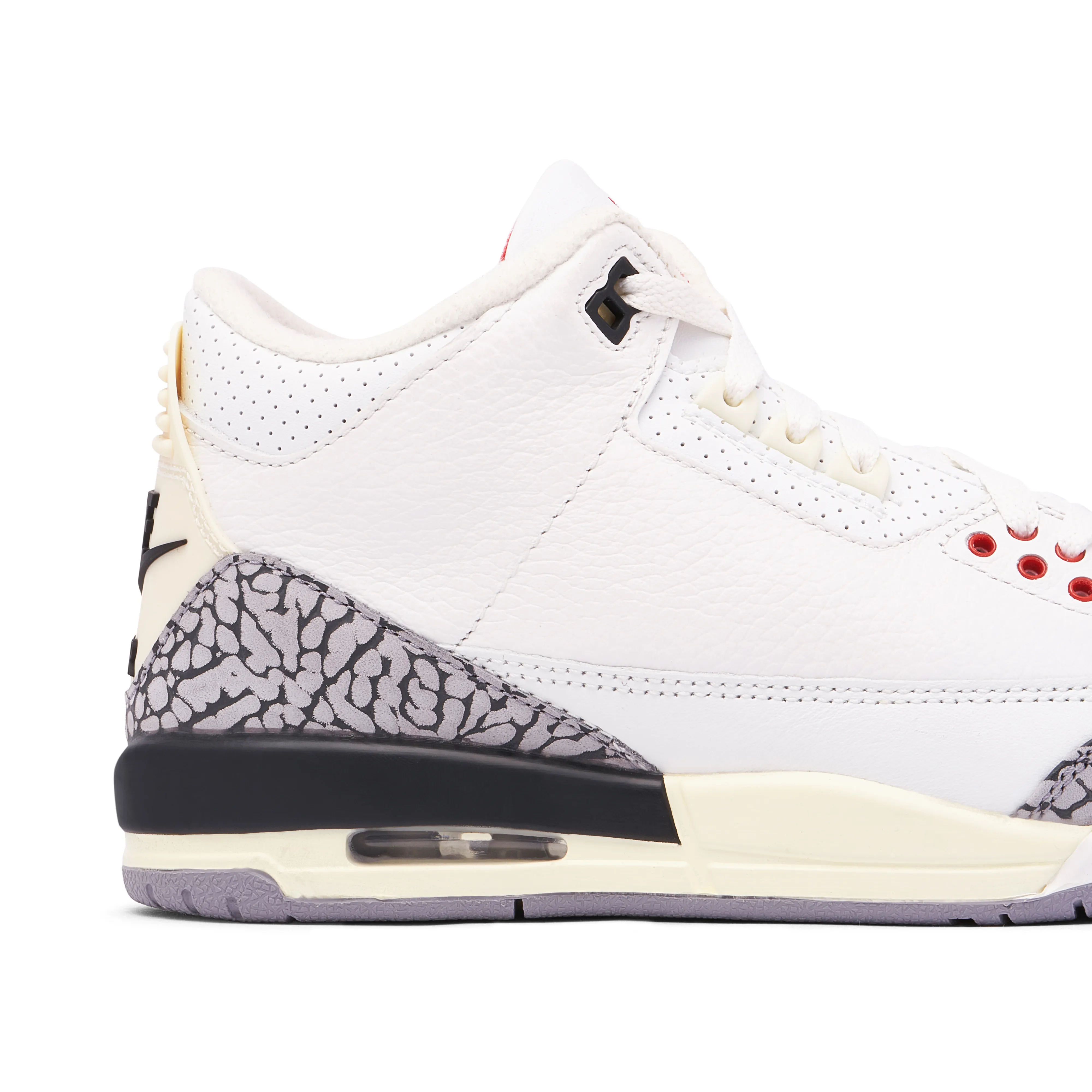 Air Jordan 3 White Cement Reimagined GS - image 4