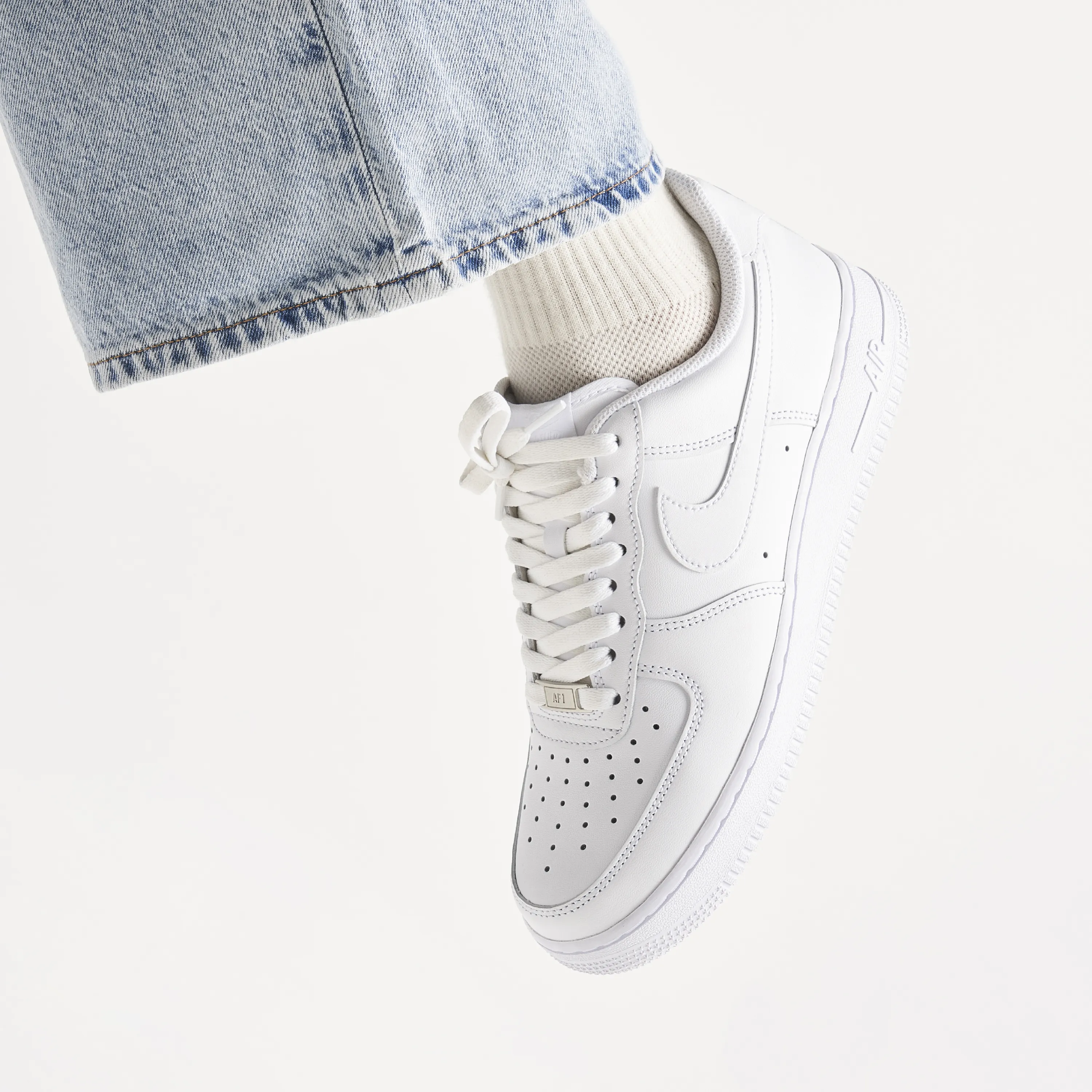 Nike Air Force 1 Low '07 White - image 4