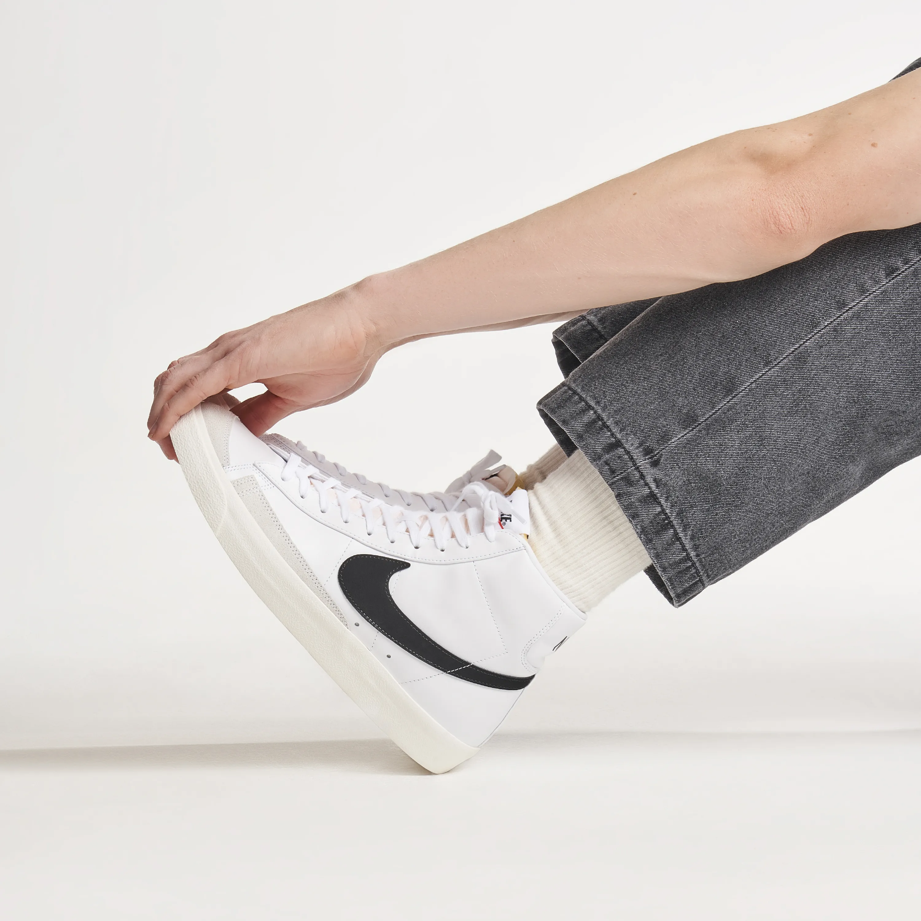 Nike Blazer Mid 77 Vintage White - image 2