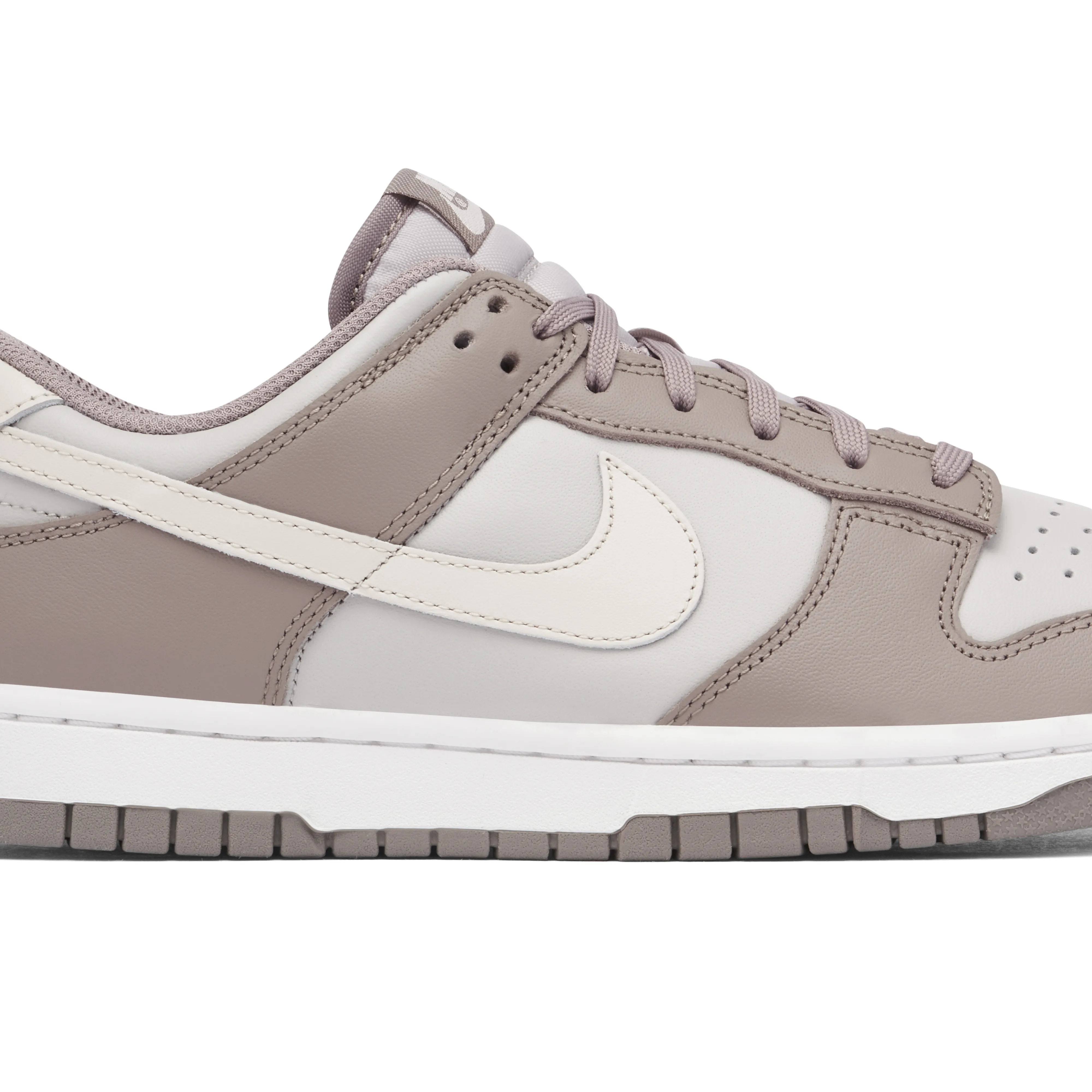 Nike Dunk Low Bone Tan - image 4