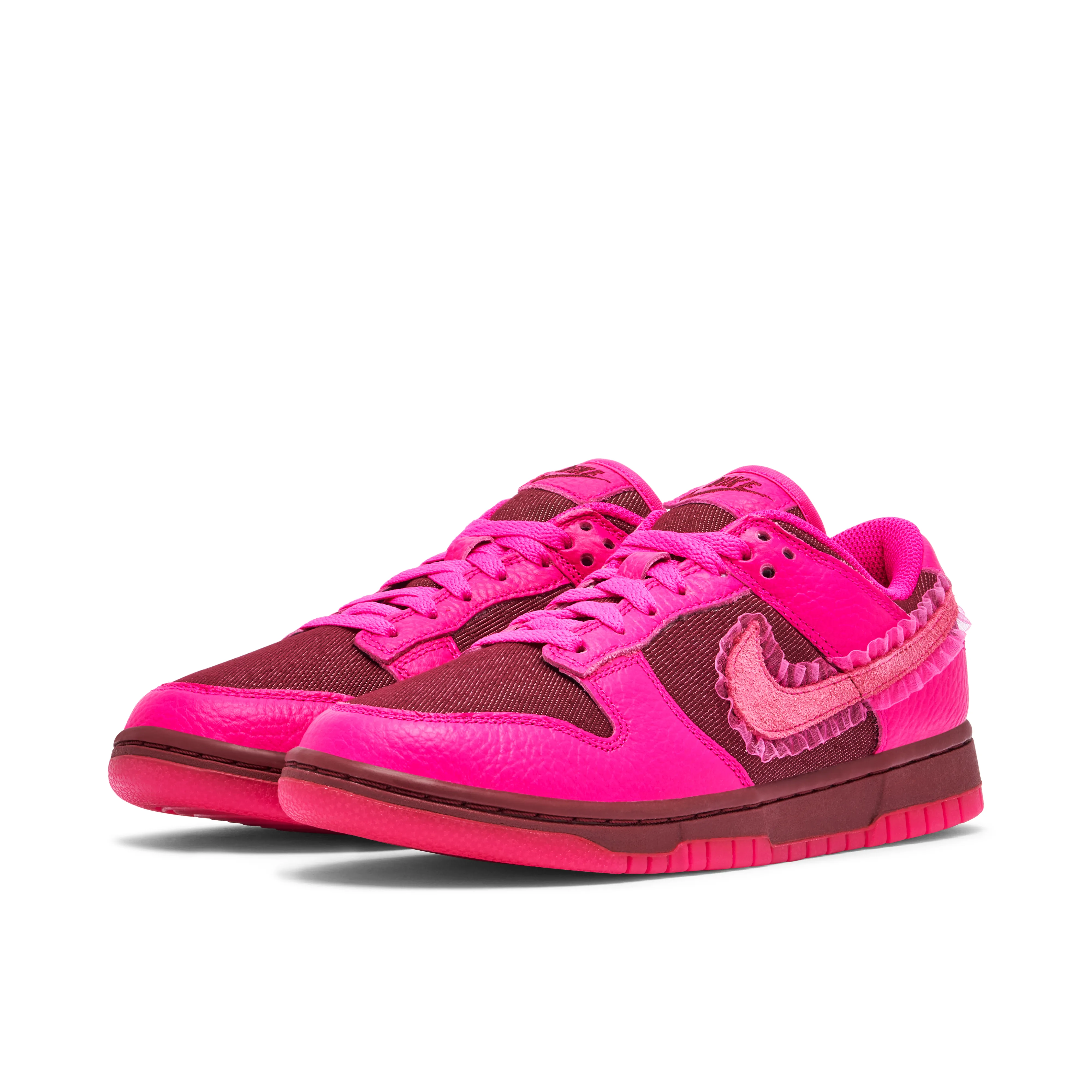 Nike Dunk Low Valentines Day Womens - image 6