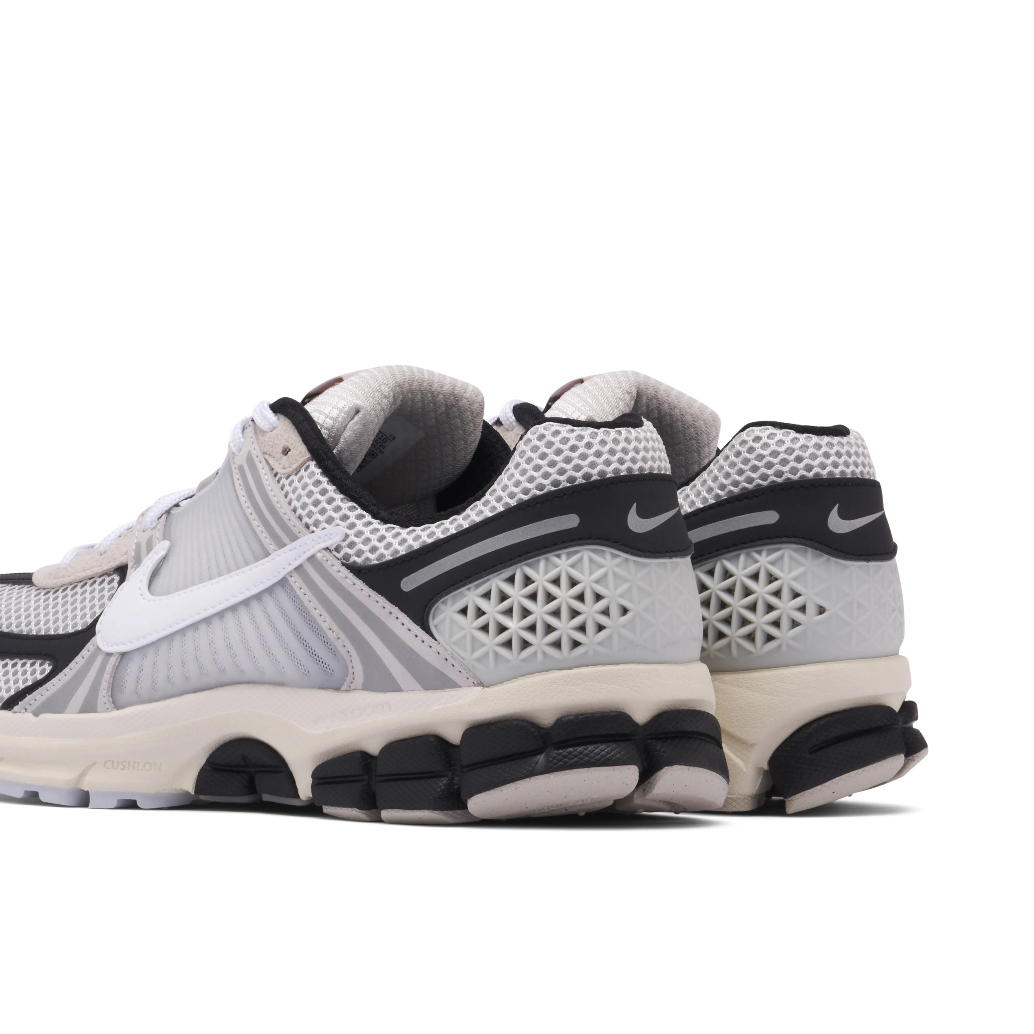 Nike Vomero 5 Light Bone Black - image 4