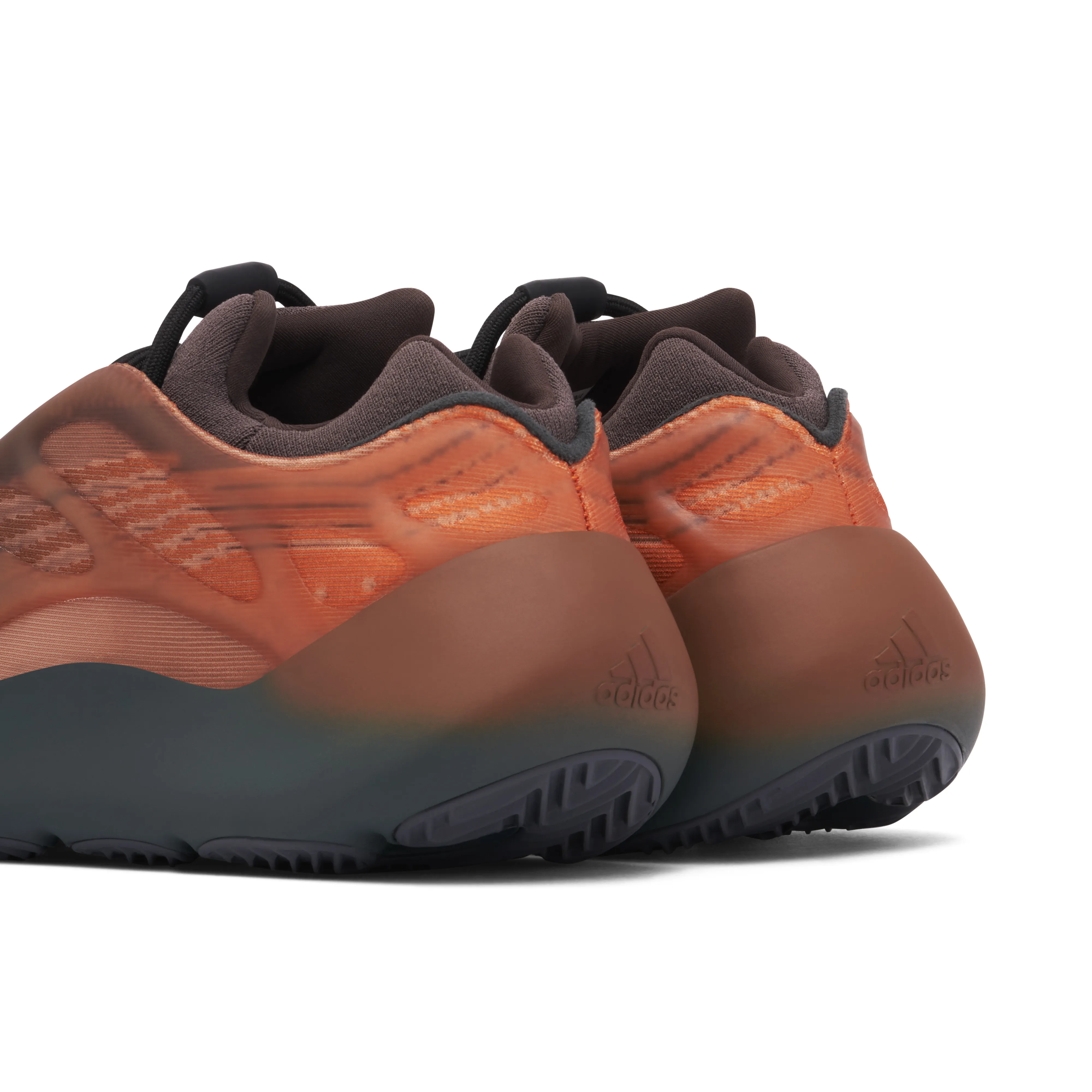 Yeezy 700 V3 Copper Fade - image 3