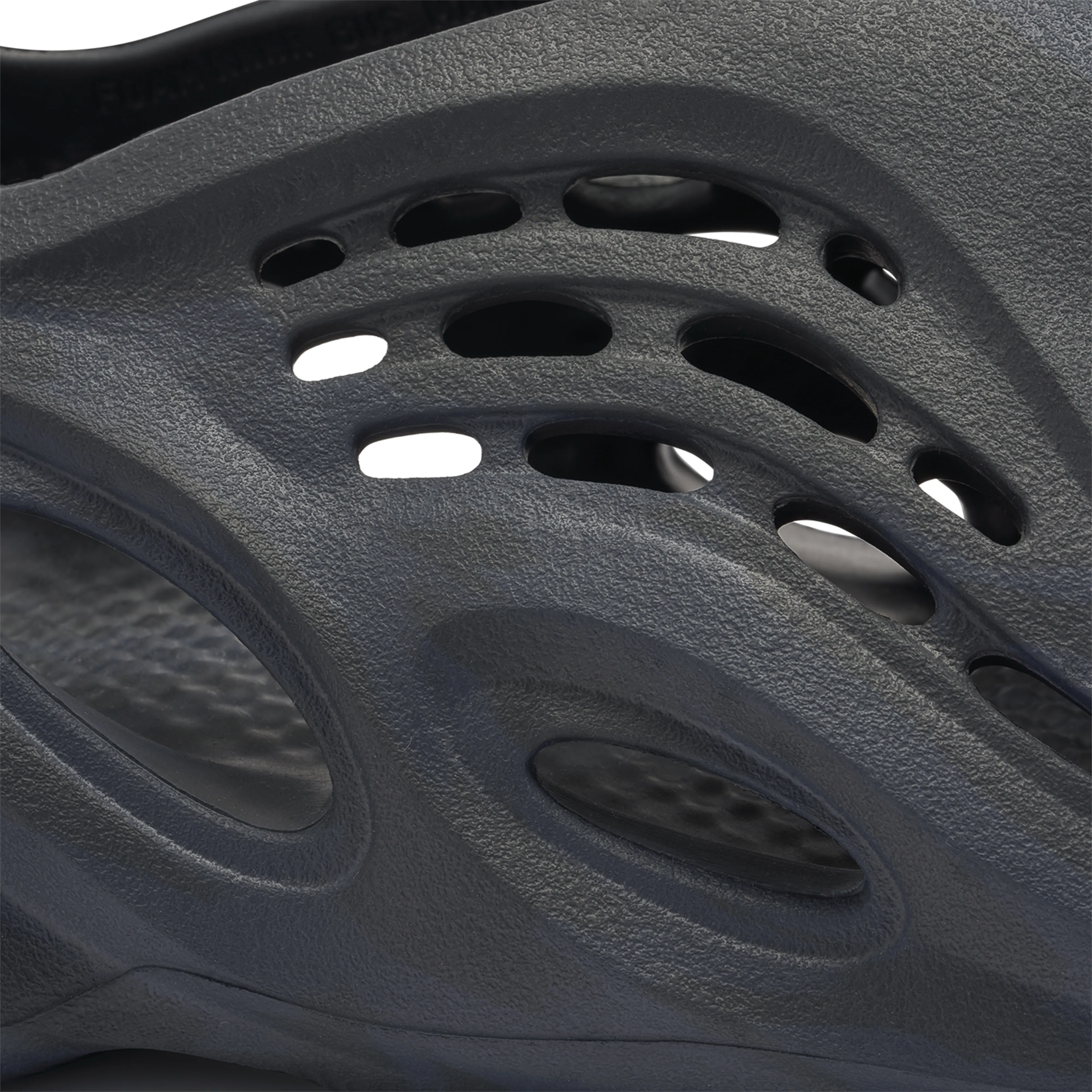 Yeezy Foam Runner Mineral Blue - image 3