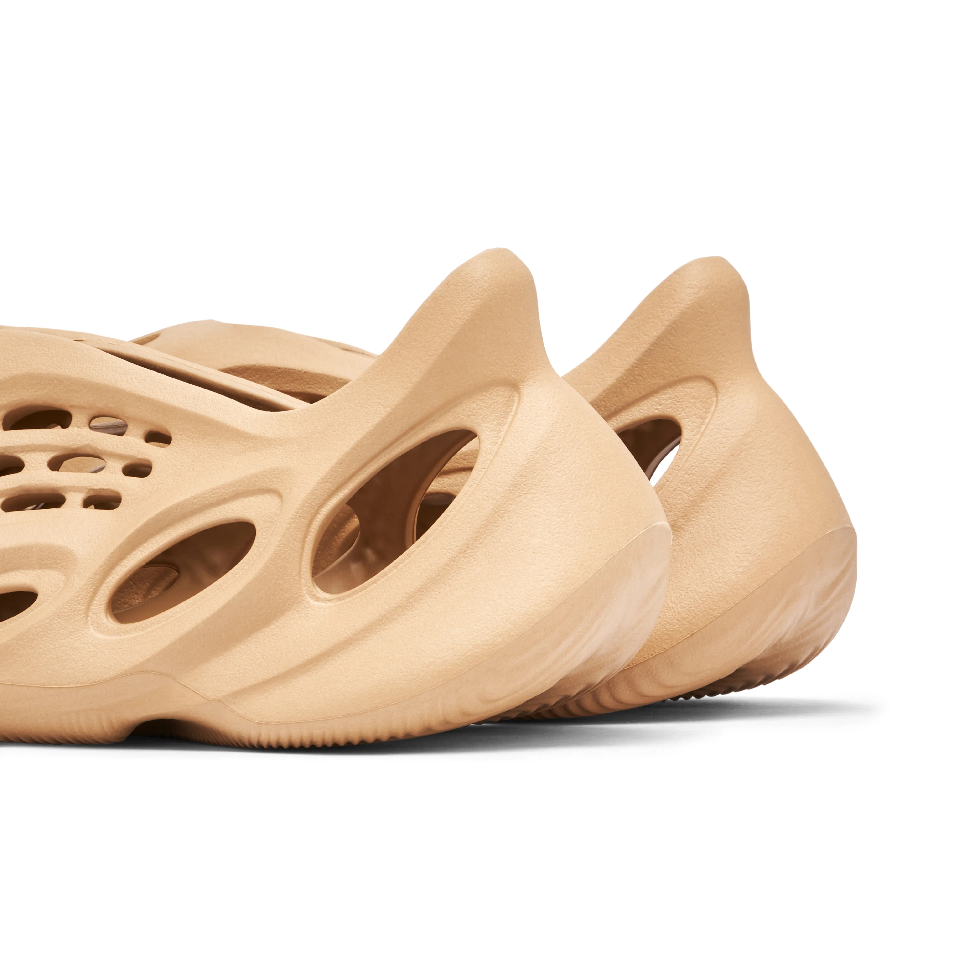 Yeezy Foam Runner Ochre - image 3