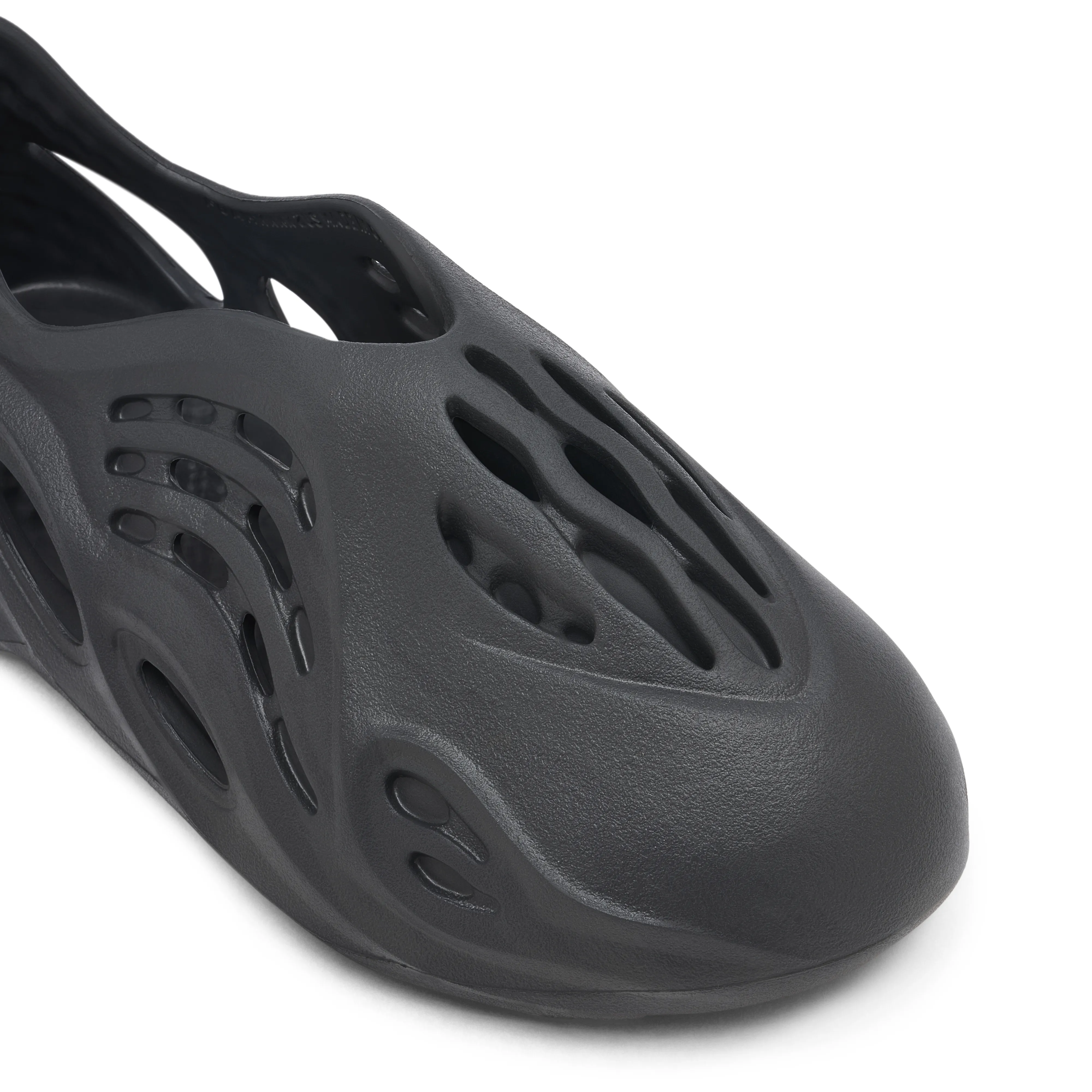 Yeezy Foam Runner Onyx Kids - image 5