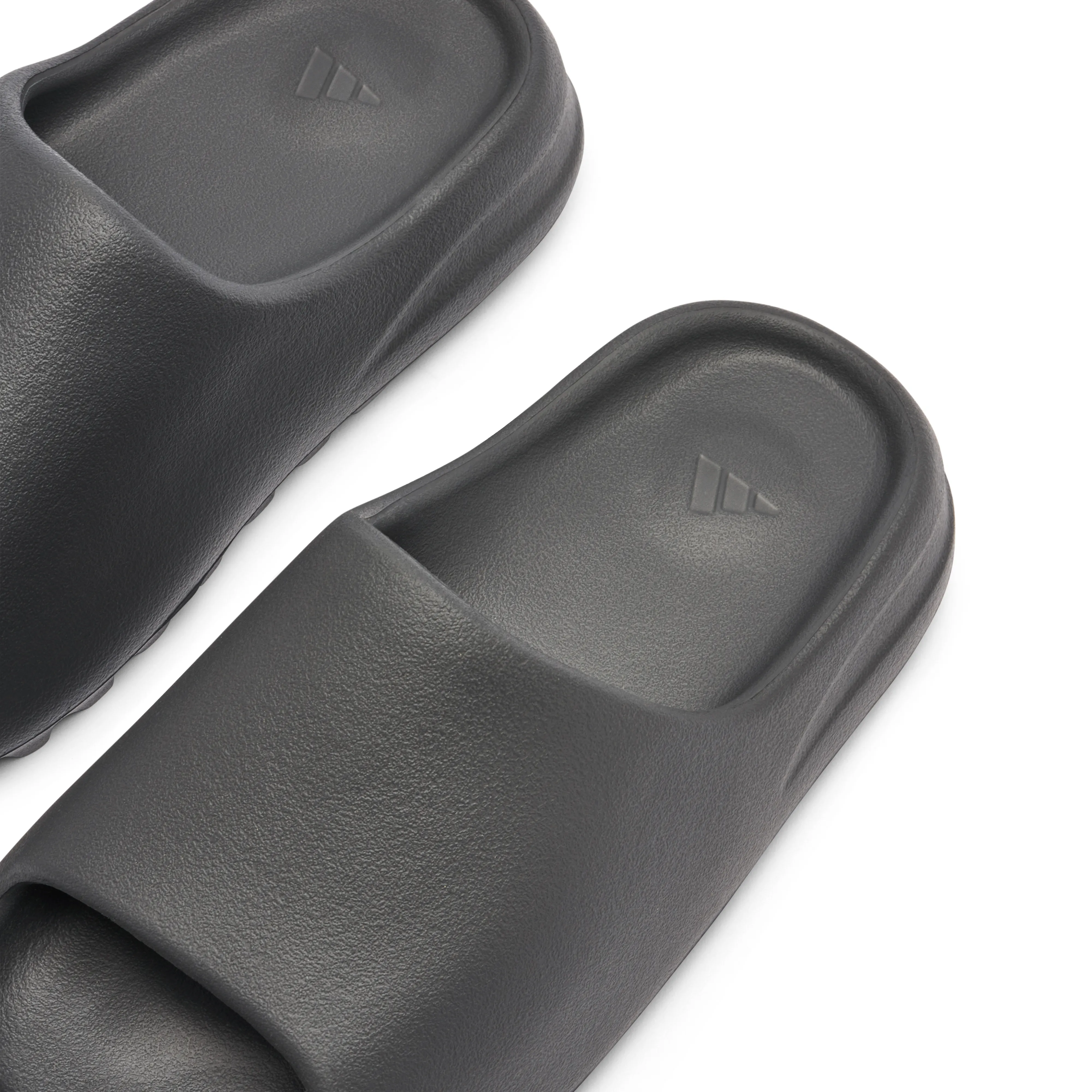 Yeezy Slide Onyx - image 3