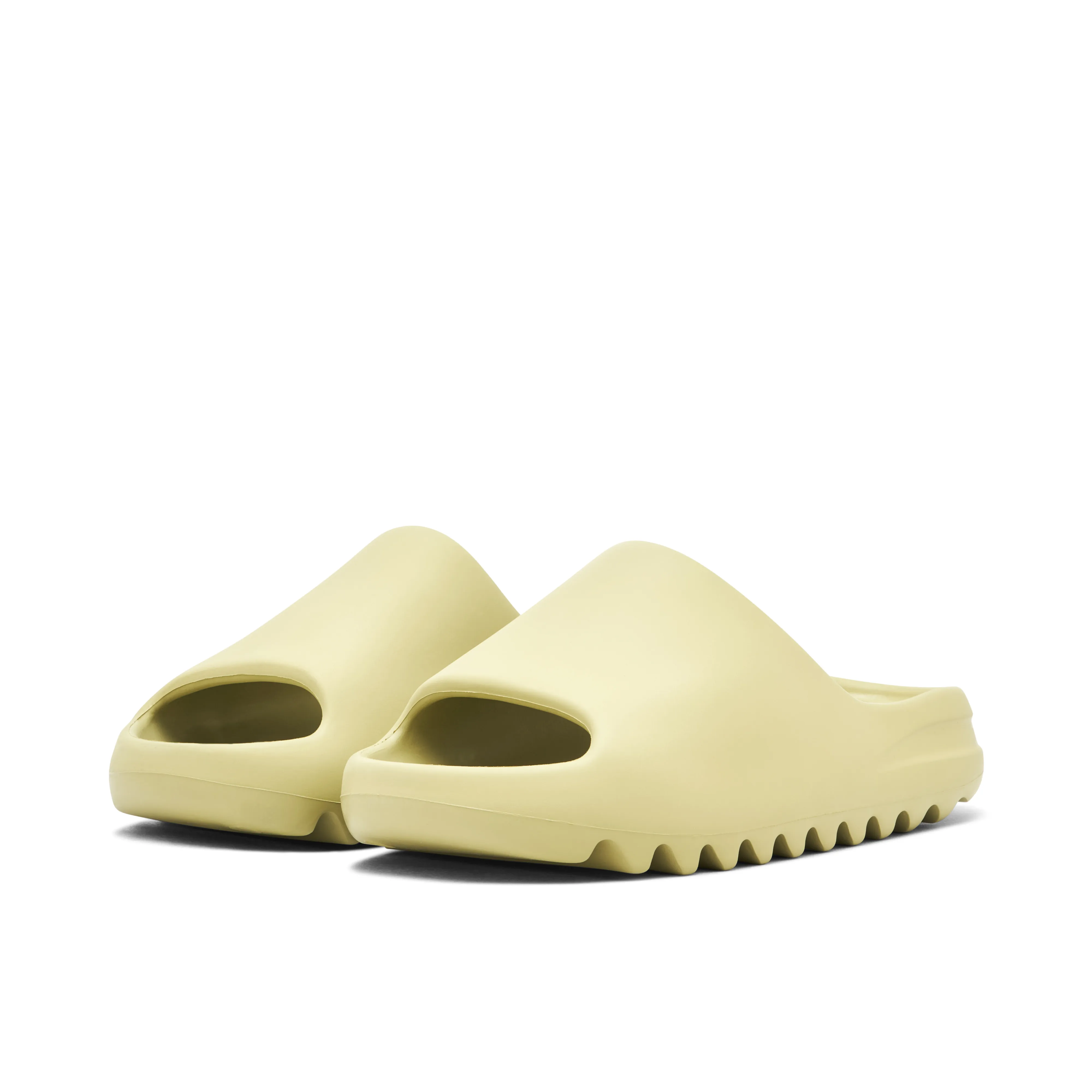 Yeezy Slides Resin 2021 - image 6