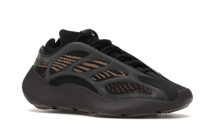 adidas Yeezy 700 V3 Clay Brown - image 4