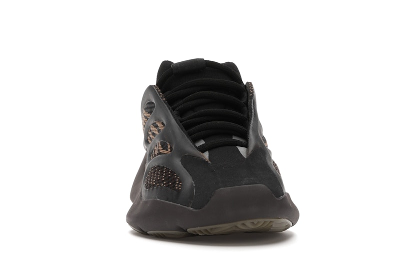 adidas Yeezy 700 V3 Clay Brown - image 9