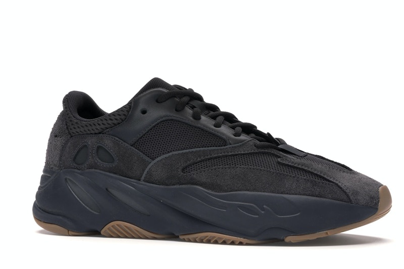 adidas Yeezy Boost 700 Utility Black - image 3