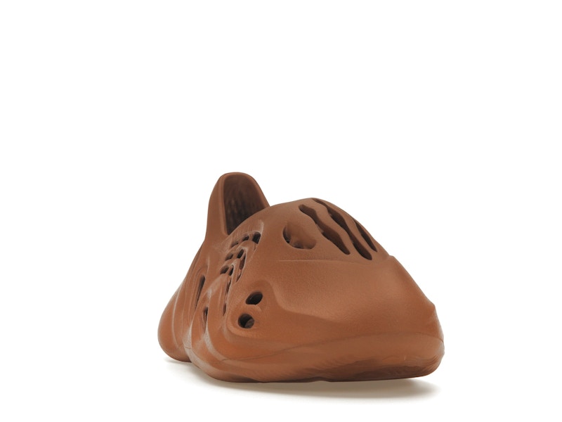 adidas Yeezy Foam RNR Clay Red - image 8