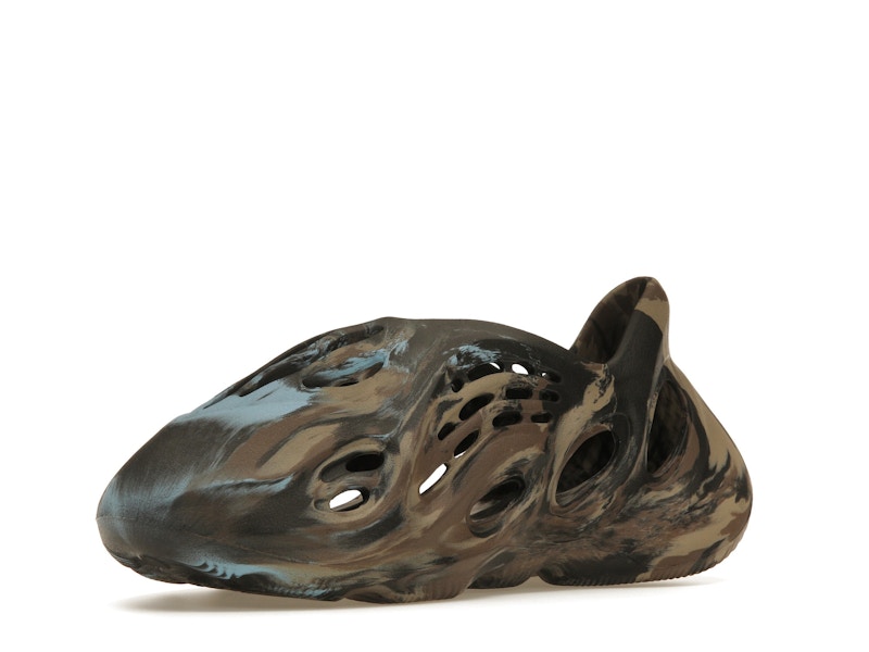 adidas Yeezy Foam RNR MX Cinder - image 15