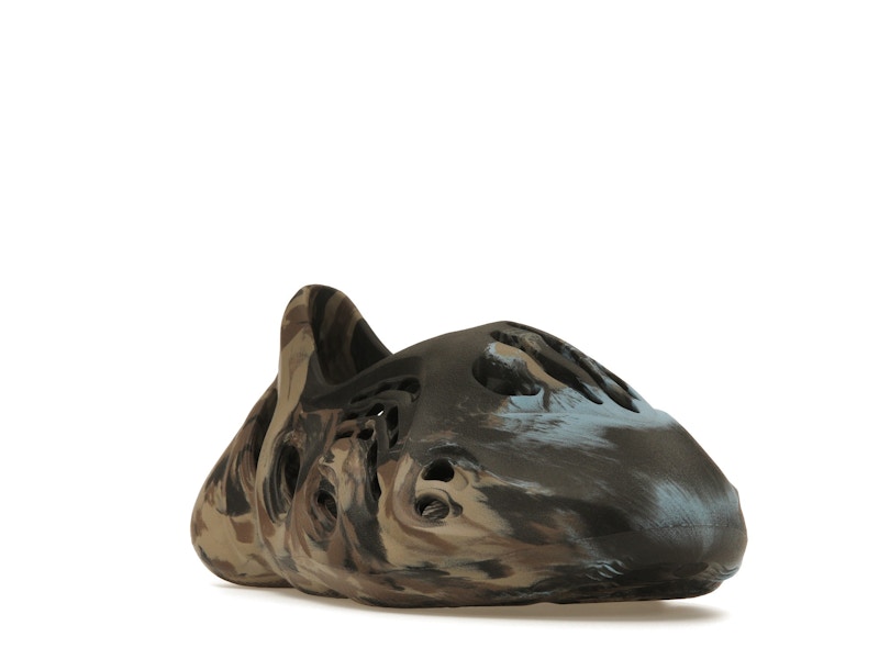 adidas Yeezy Foam RNR MX Cinder - image 7
