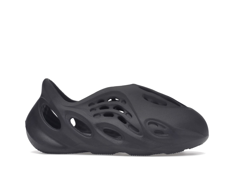 adidas Yeezy Foam RNR Onyx (Kids) - image 2