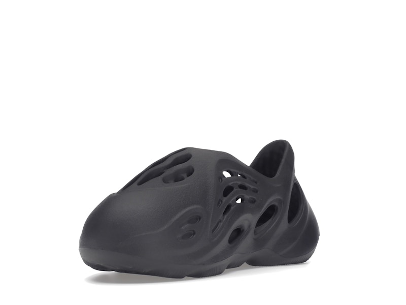 adidas Yeezy Foam RNR Onyx (Kids) - image 14