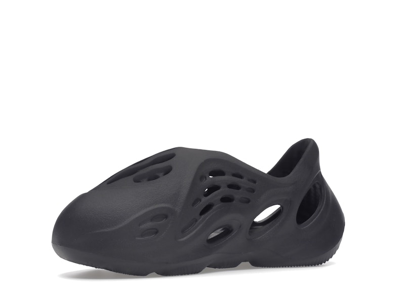adidas Yeezy Foam RNR Onyx (Kids) - image 16