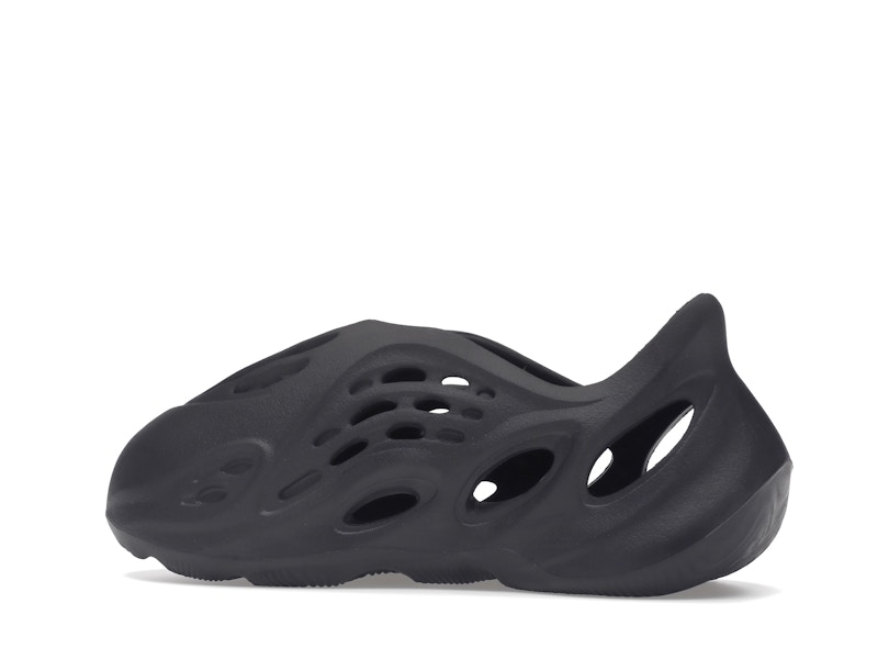 adidas Yeezy Foam RNR Onyx (Kids) - image 21