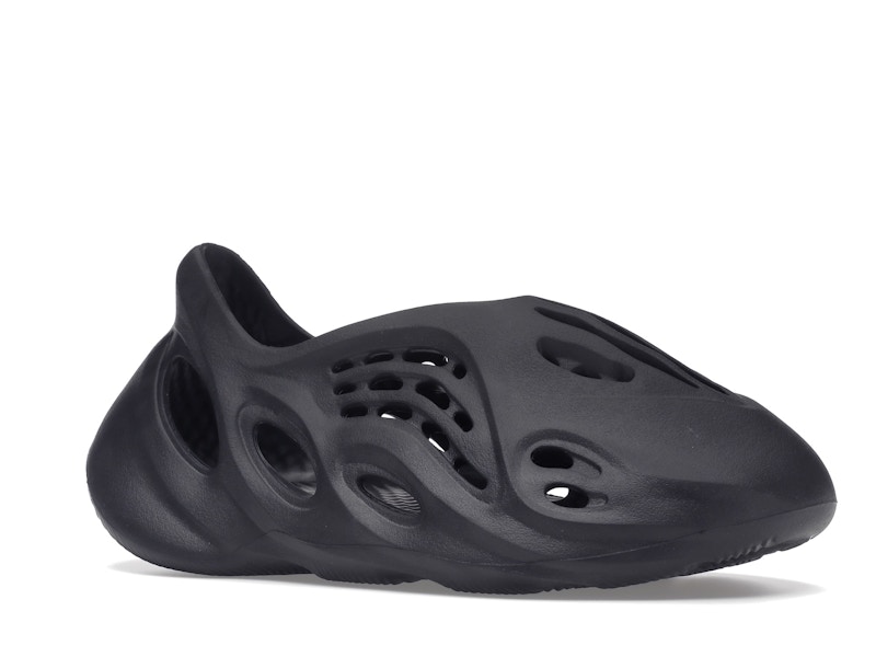 adidas Yeezy Foam RNR Onyx - image 4