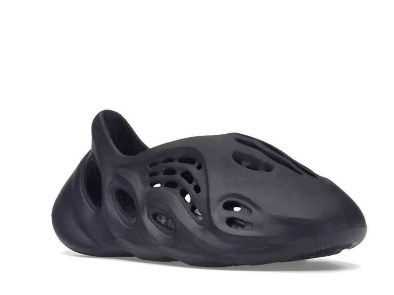 adidas Yeezy Foam RNR Onyx - image 5
