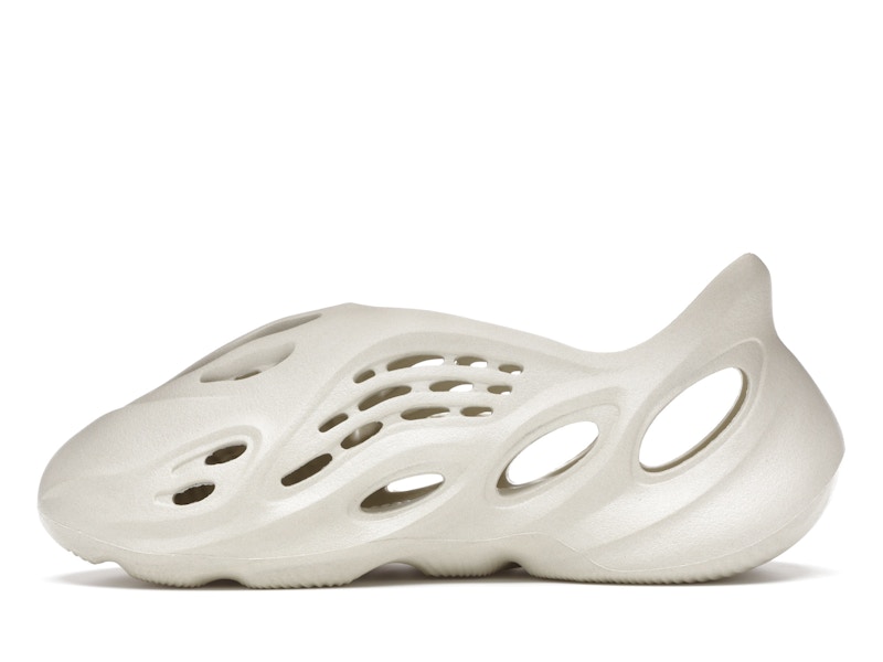 adidas Yeezy Foam RNNR Sand - image 19