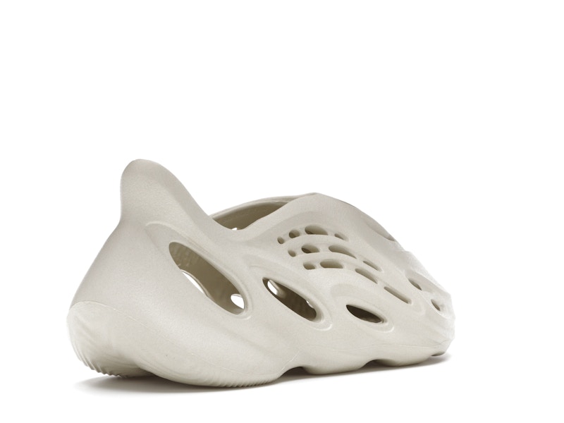 adidas Yeezy Foam RNNR Sand - image 32