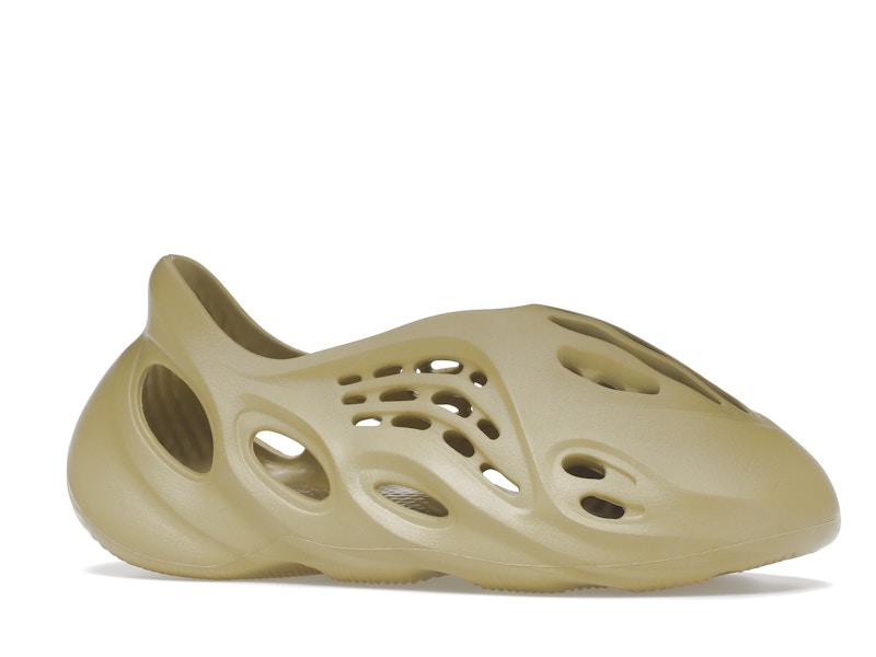 adidas Yeezy Foam RNNR Sulfur - image 3