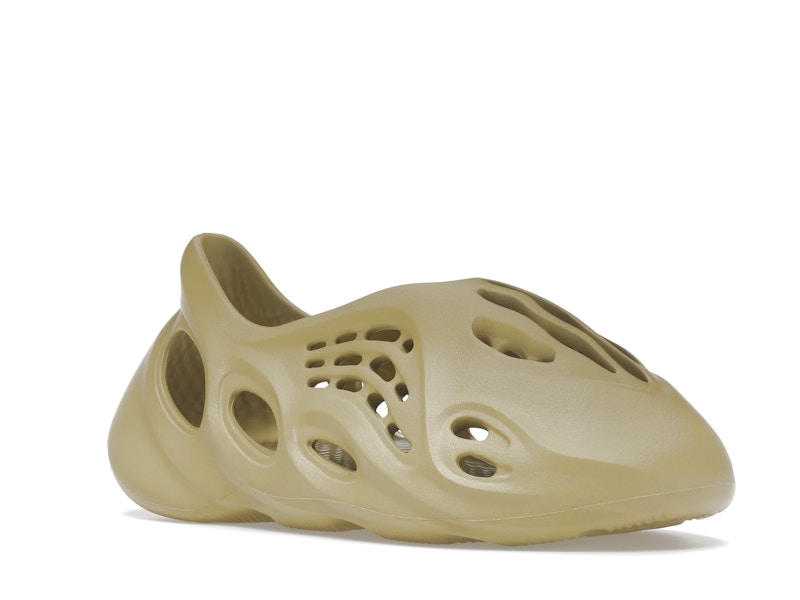 adidas Yeezy Foam RNNR Sulfur - image 5