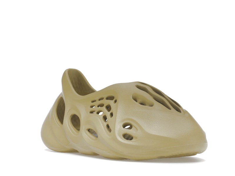 adidas Yeezy Foam RNNR Sulfur - image 6