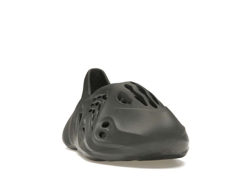 adidas Yeezy Foam RNR Carbon - image 8