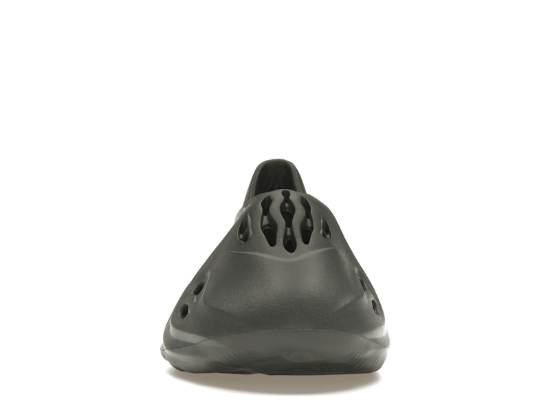 adidas Yeezy Foam RNR Carbon - image 10