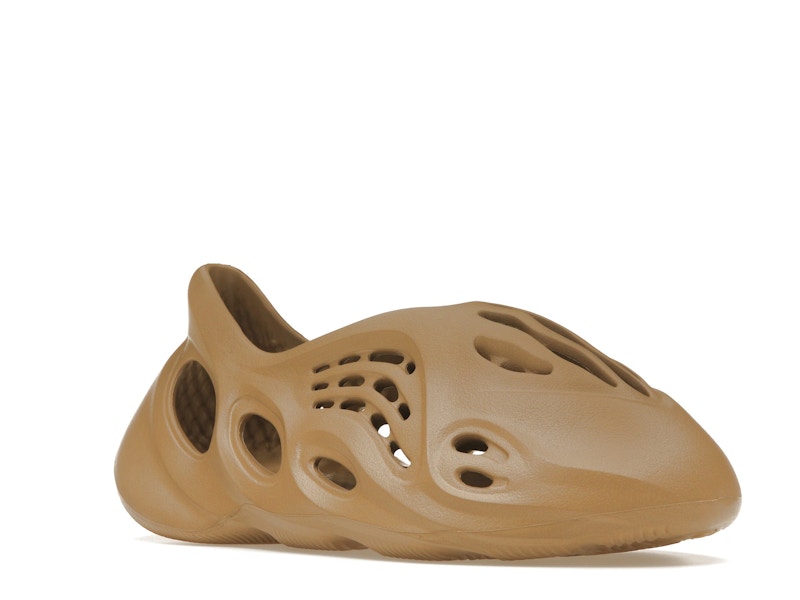 adidas Yeezy Foam RNR Clay Taupe - image 5