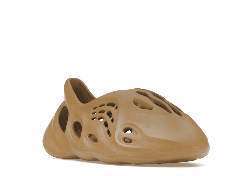 adidas Yeezy Foam RNR Clay Taupe - image 6