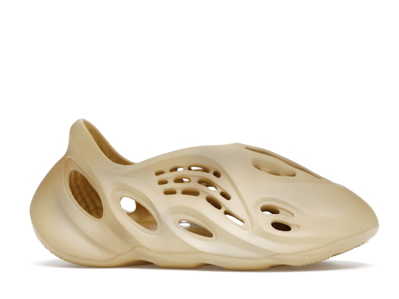 adidas Yeezy Foam RNR Desert Sand - image 2