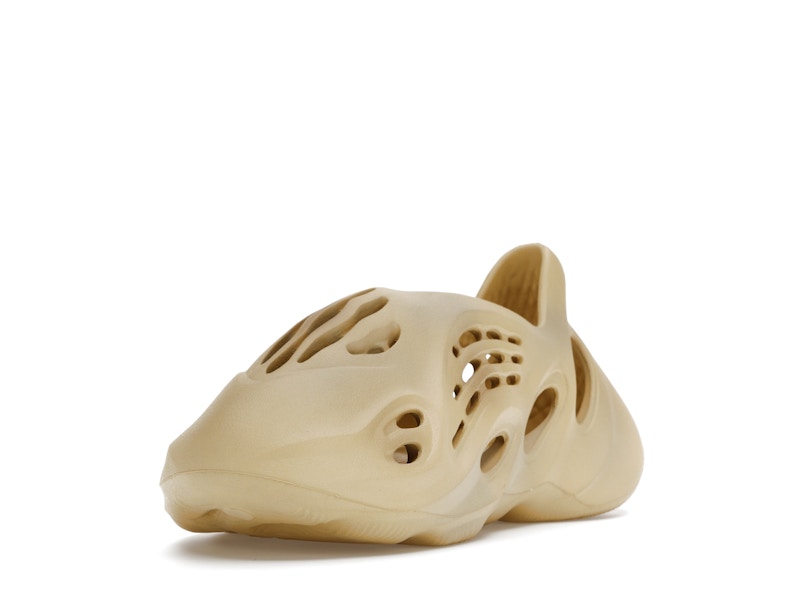 adidas Yeezy Foam RNR Desert Sand - image 13