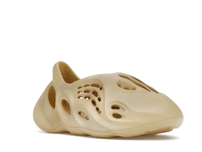 adidas Yeezy Foam RNR Desert Sand - image 5