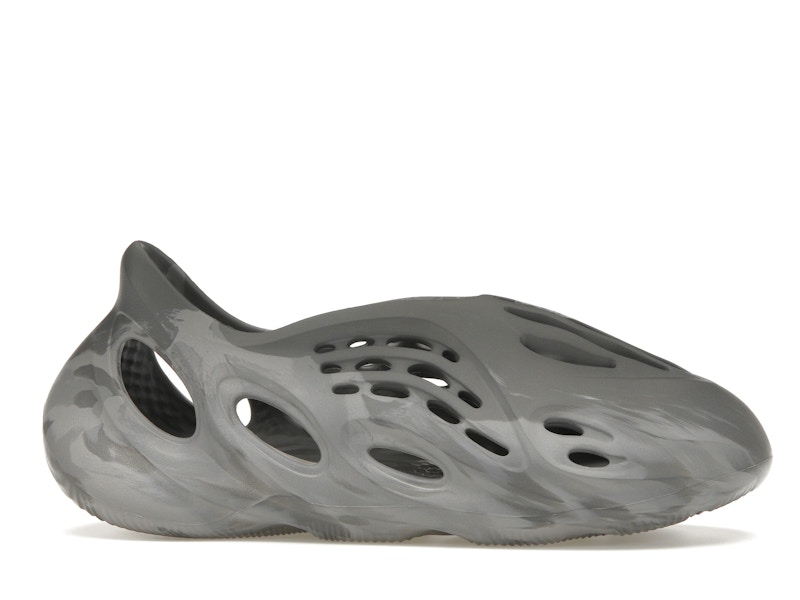 adidas Yeezy Foam RNR MX Granite - image 2