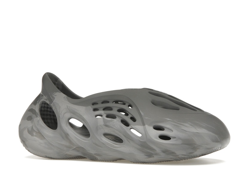 adidas Yeezy Foam RNR MX Granite - image 3