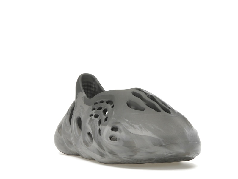 adidas Yeezy Foam RNR MX Granite - image 7