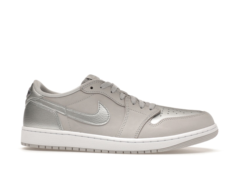 Jordan 1 Low OG Metallic Silver - image 2