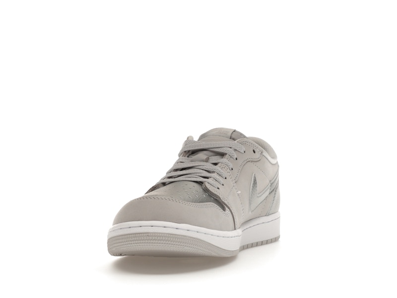 Jordan 1 Low OG Metallic Silver - image 12
