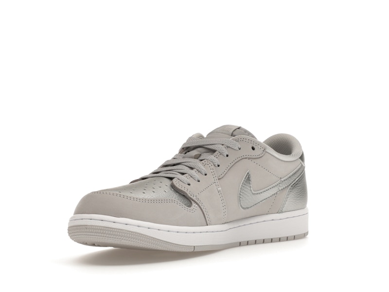 Jordan 1 Low OG Metallic Silver - image 14
