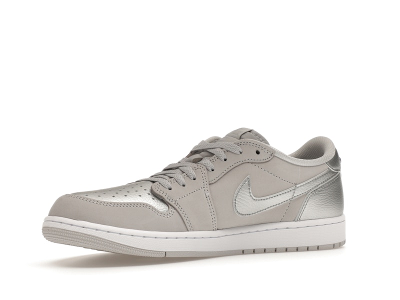 Jordan 1 Low OG Metallic Silver - image 16