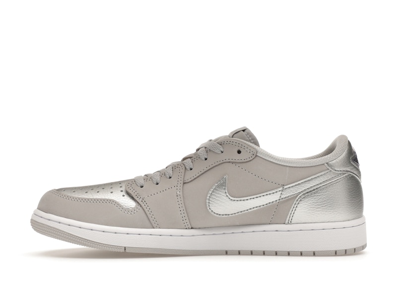 Jordan 1 Low OG Metallic Silver - image 19
